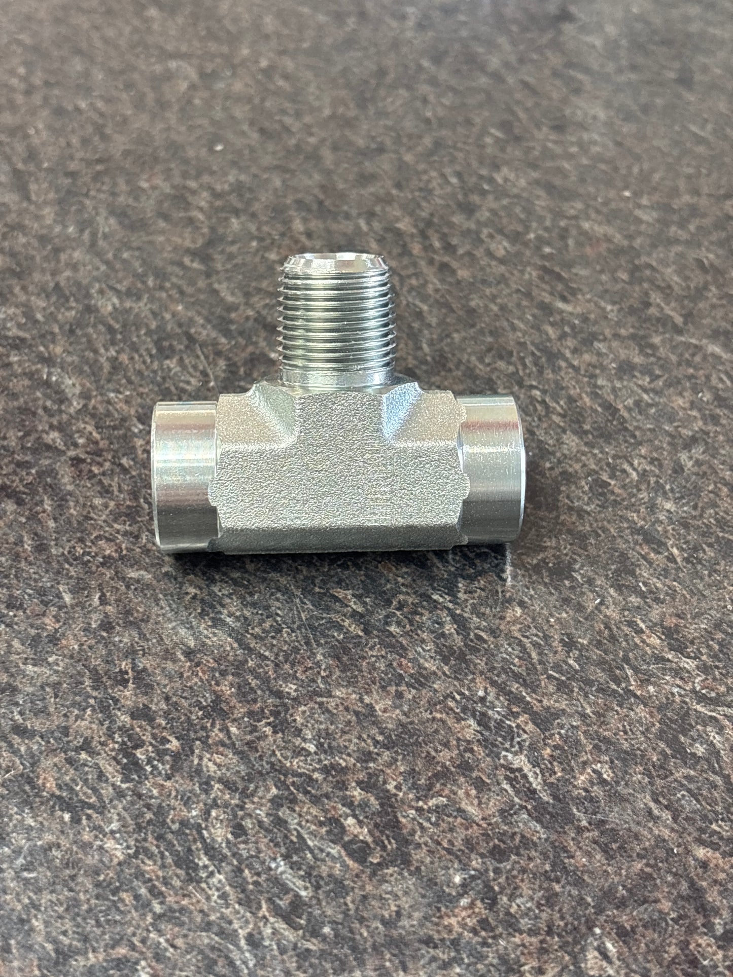 Baren STEEL BRANCH TEE 3/8FPTx3/8FPTx3/8MPT 4000 PSI