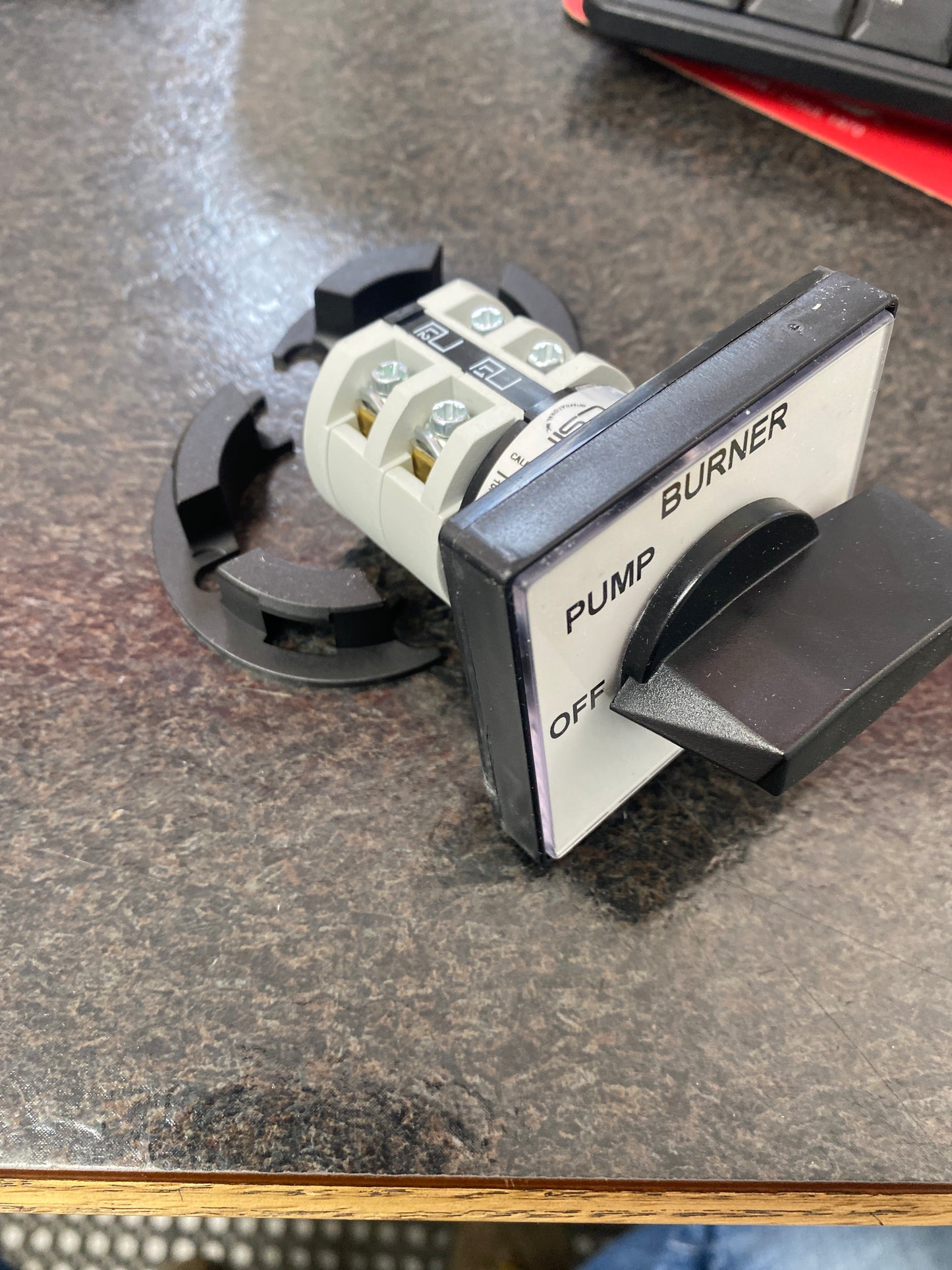 3-POS Switch