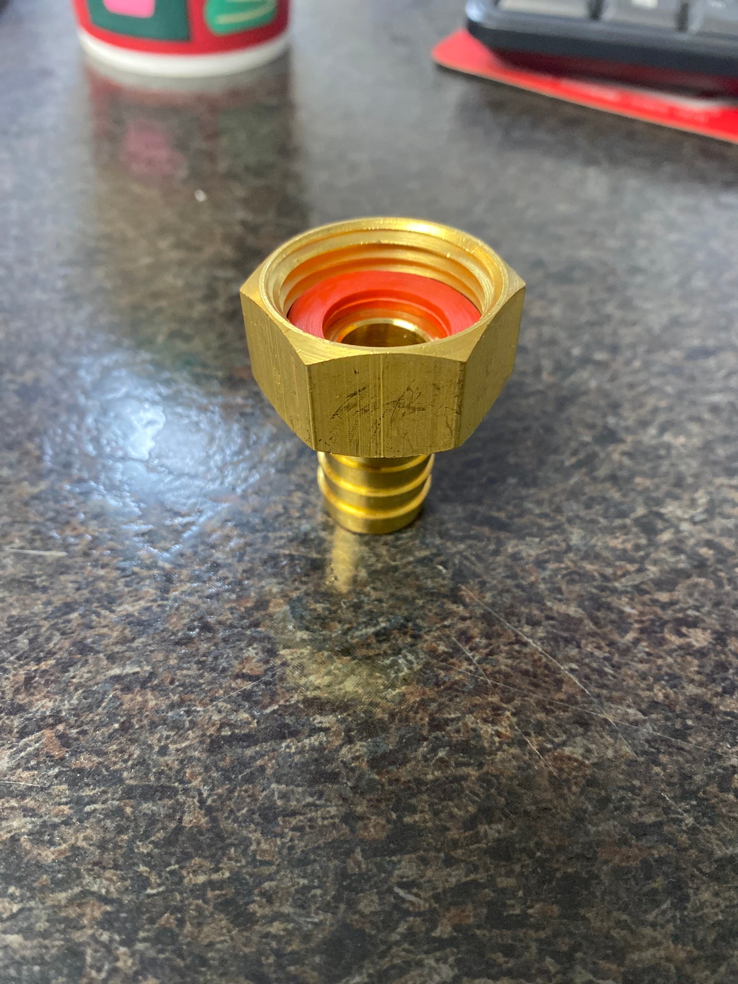 Baren-3/4 FGH SWIVEL X 5/8 BARB (HOSE MENDER)