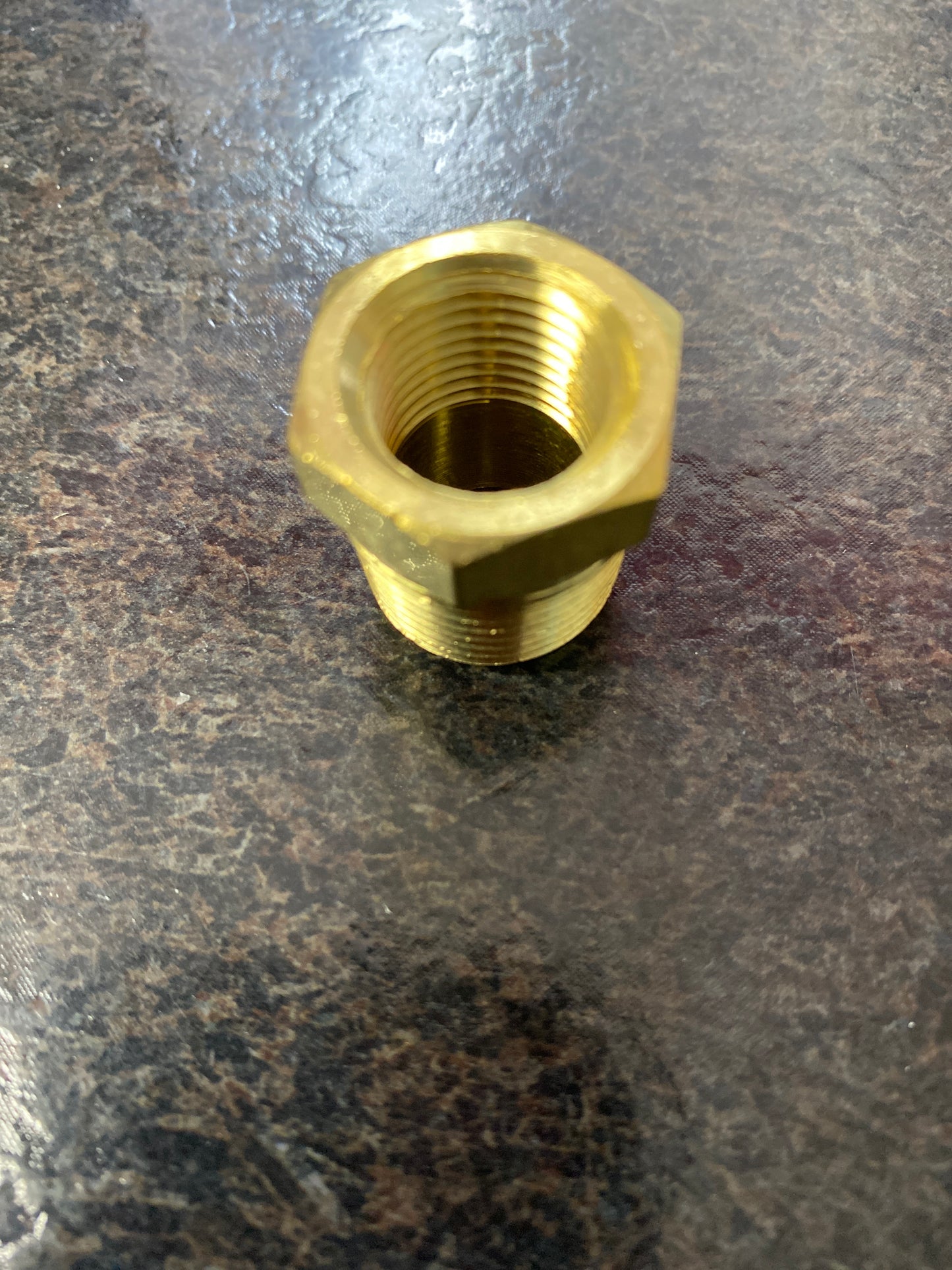 Baren-BRASS BUSHING 1/2 MPT X 3/8 FPT