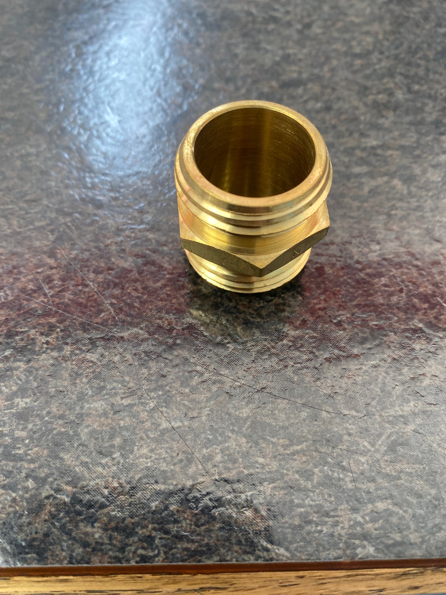 Baren-MALE GARDEN HOSE X MALE GARDEN HOSE BRASS ADAPTER