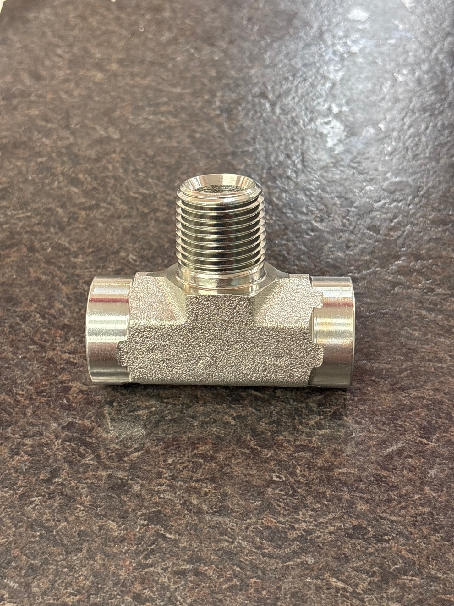 Baren STEEL BRANCH TEE 1/2FPTx1/2FPTx1/2MPT 3000 PSI